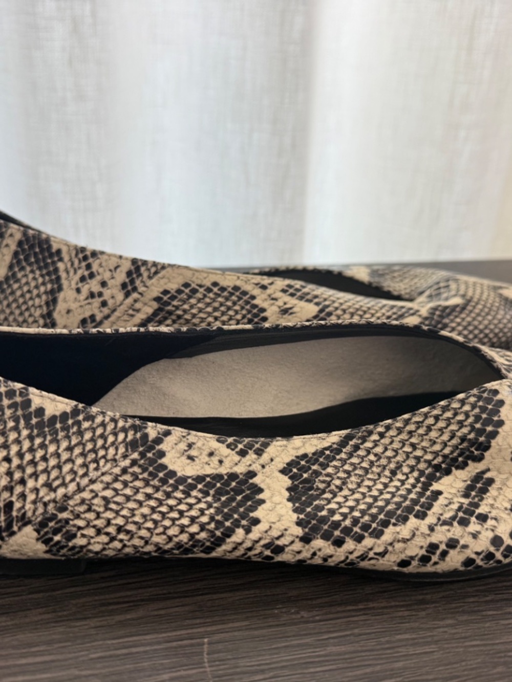 Aeyde Women's Pointed Toe Flats, White Snakeskin, EU 39.5 - Picture 6 of 6